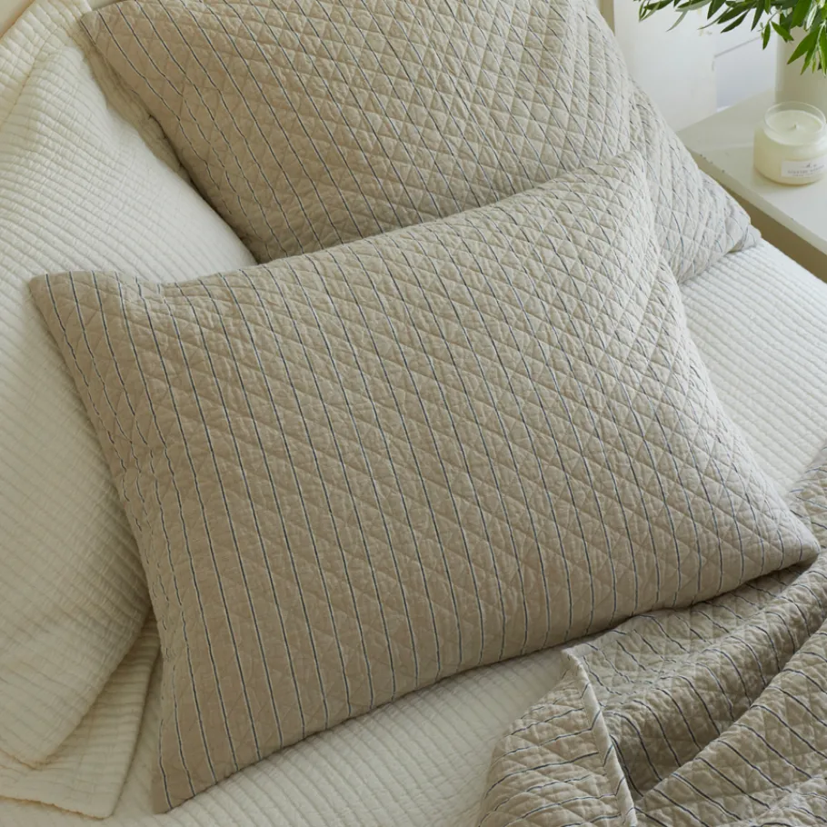 Quilts & Matelasses<Taylor Linens Hayslip Stone Quilt