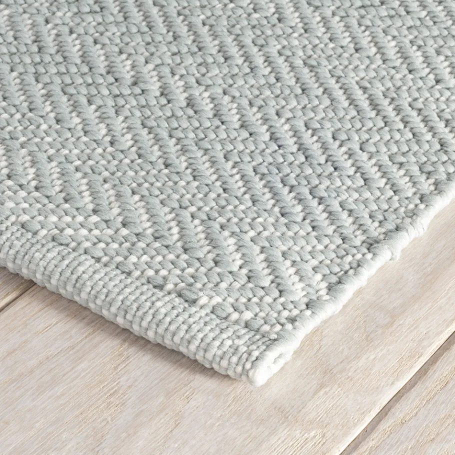 Rugs<Taylor Linens Herringbone Light Blue/Ivory Handwoven Indoor/Outdoor Rug