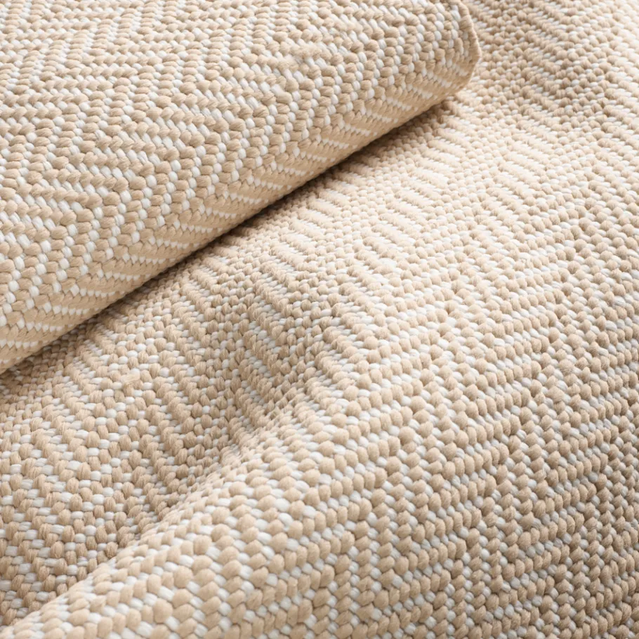 Rugs<Taylor Linens Herringbone Linen/White Handwoven Indoor/Outdoor Rug
