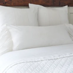 Winter Embroideries<Taylor Linens Merry Christmas Bolster