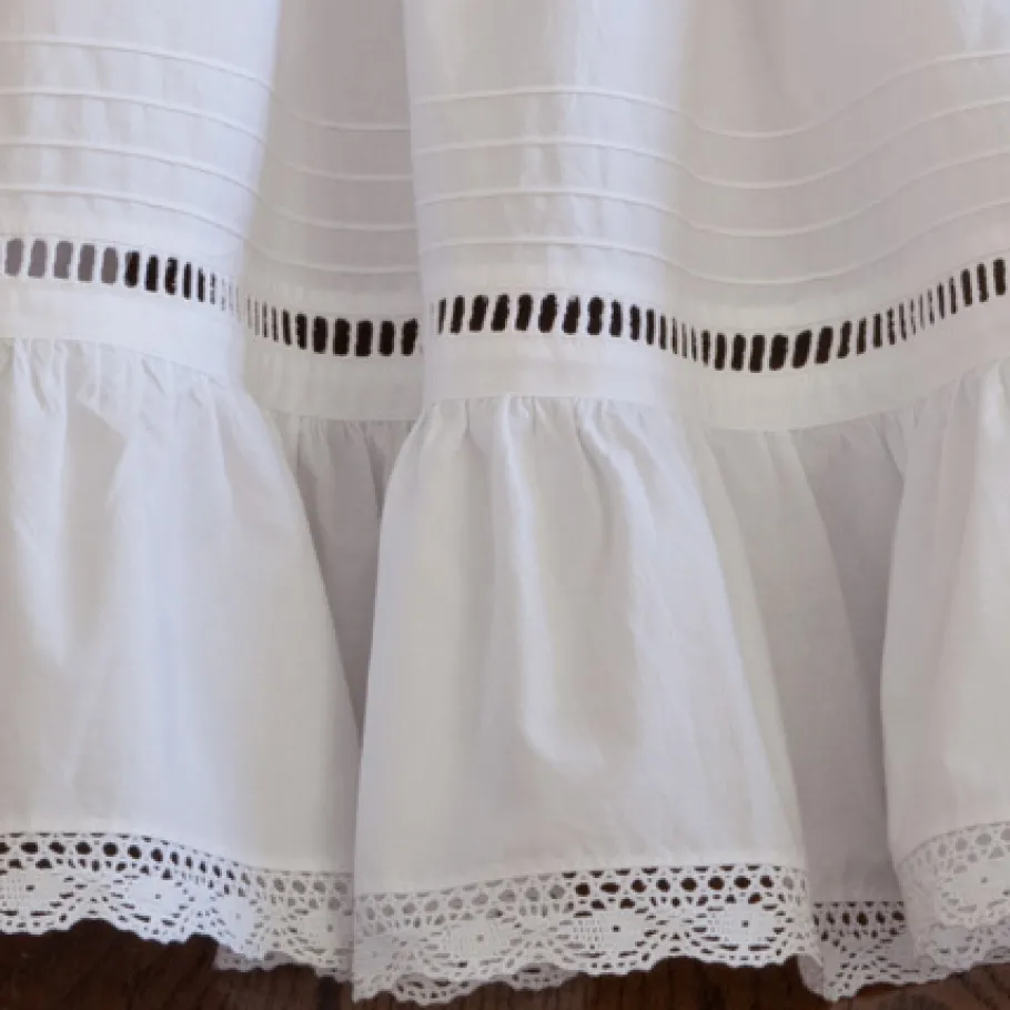 Bed Skirts<Taylor Linens Prairie Crochet Bed Skirt