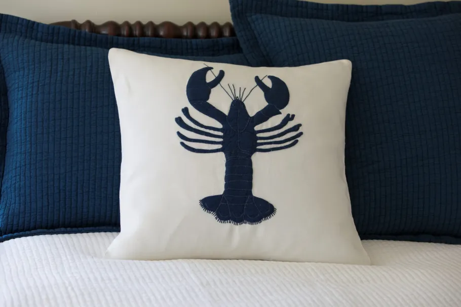 Seaside | Camps & Cottages<Taylor Linens White Linen Lobster Pillow