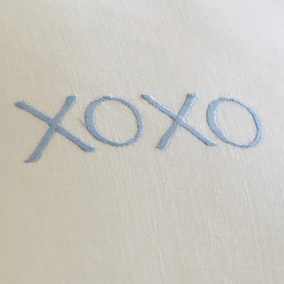 Sentimental Embroideries<Taylor Linens XOXO Blue on White Linen Pillow